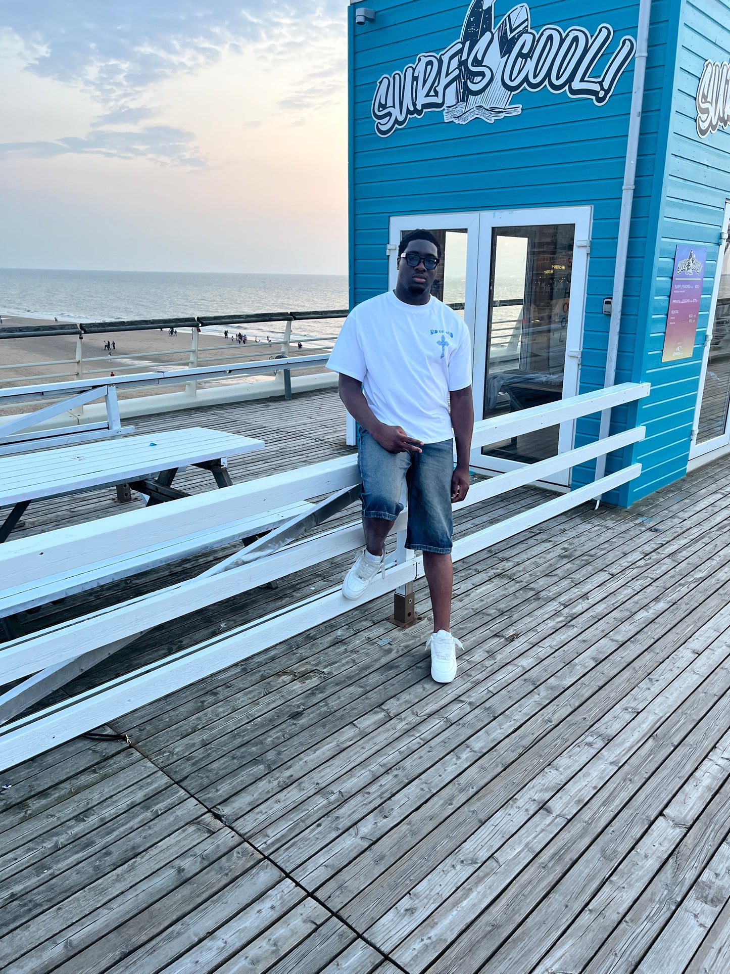 3:16 blue/white
